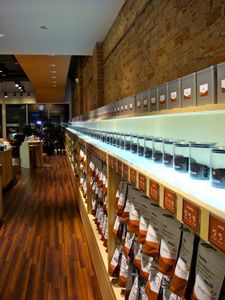 Retail outlets grow in popularity